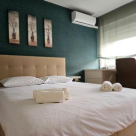Comfort Rooms Remiza - Free Private Parking - Self Check-In 萨格勒布 外观 照片