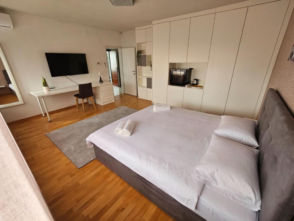 Comfort Rooms Remiza - Free Private Parking - Self Check-In 萨格勒布 外观 照片