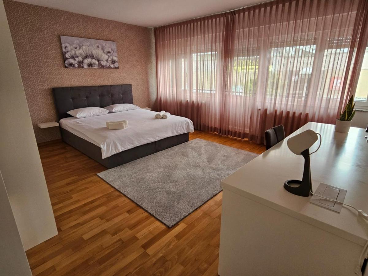 Comfort Rooms Remiza - Free Private Parking - Self Check-In 萨格勒布 外观 照片