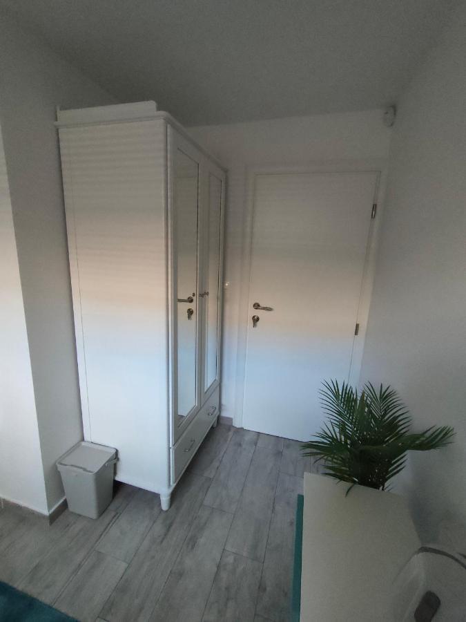 Comfort Rooms Remiza - Free Private Parking - Self Check-In 萨格勒布 外观 照片