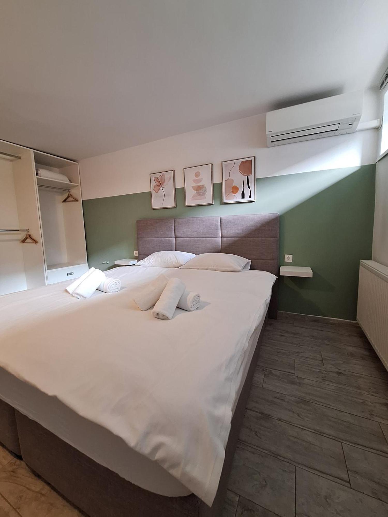 Comfort Rooms Remiza - Free Private Parking - Self Check-In 萨格勒布 外观 照片